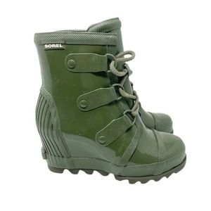 Sorel ✨ / Sorel Joan Rain Wedge Boot / Size 10 / Army Green